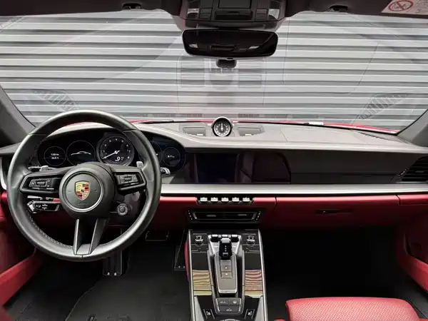 Porsche 911 2020
