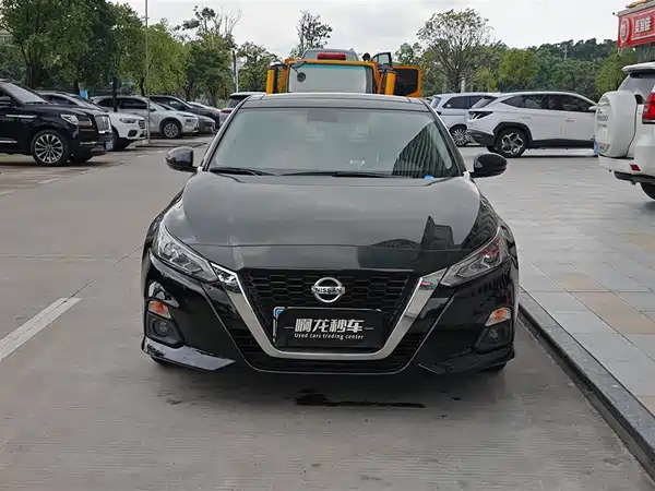 Nissan Teana 2023