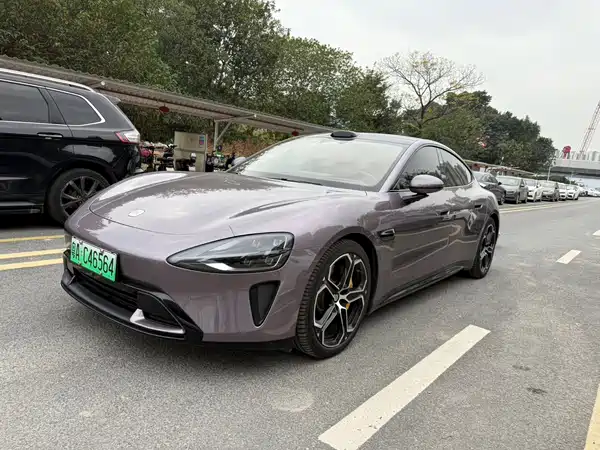 Xiaomi SU7 2025