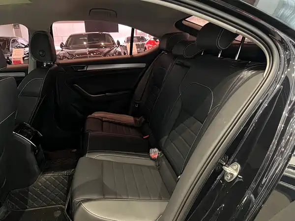 Skoda Superb 2023