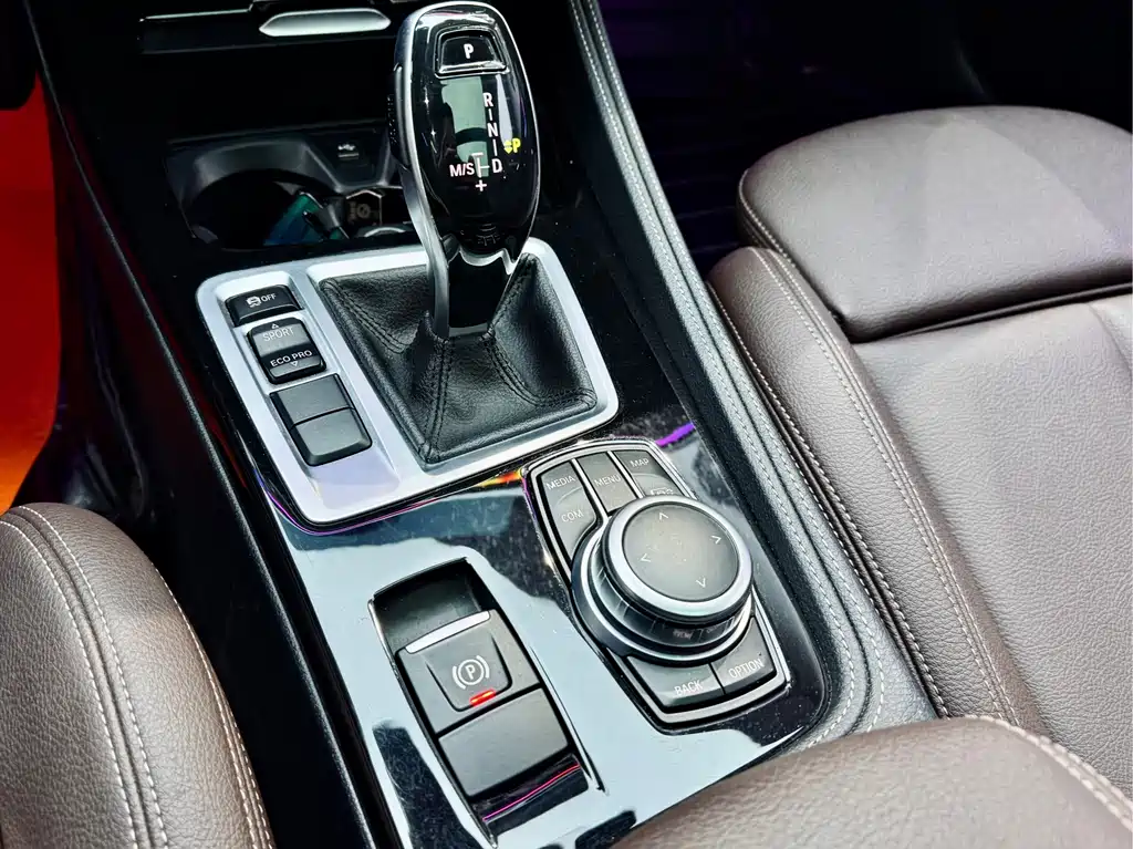 BMW 1 Series 2021 — фото 16