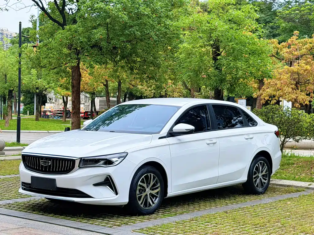 Geely Emgrand 2023 — фото 1
