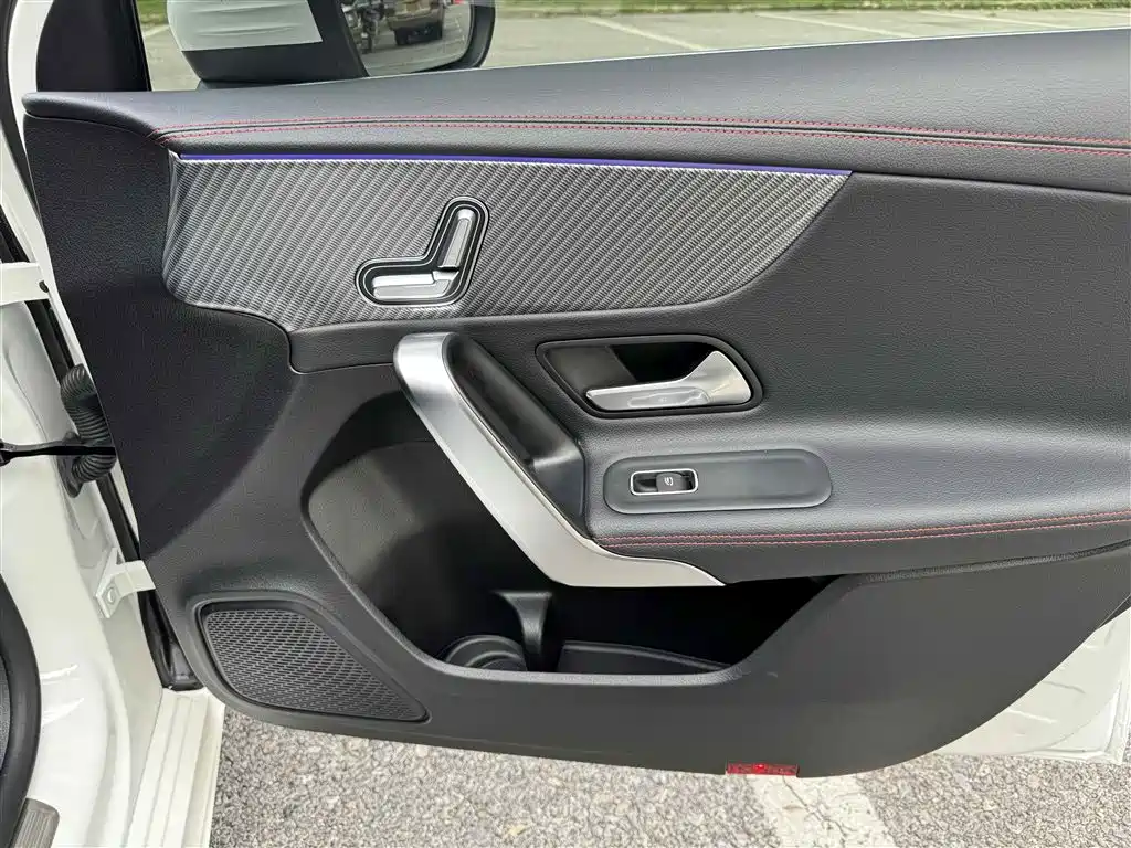 Mercedes-Benz A-Class 2023 — фото 27