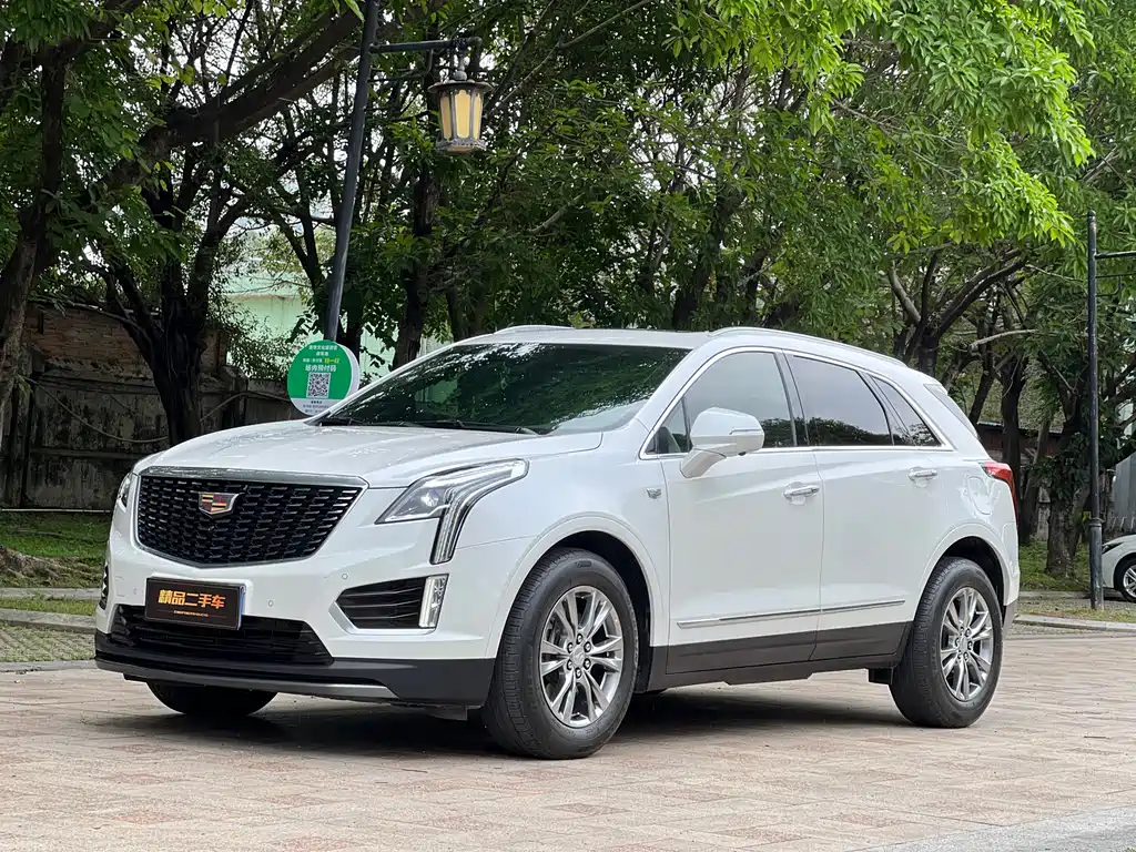 Cadillac XT5 2020 — фото 1