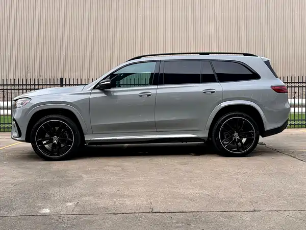 Mercedes-Benz GLS 2024