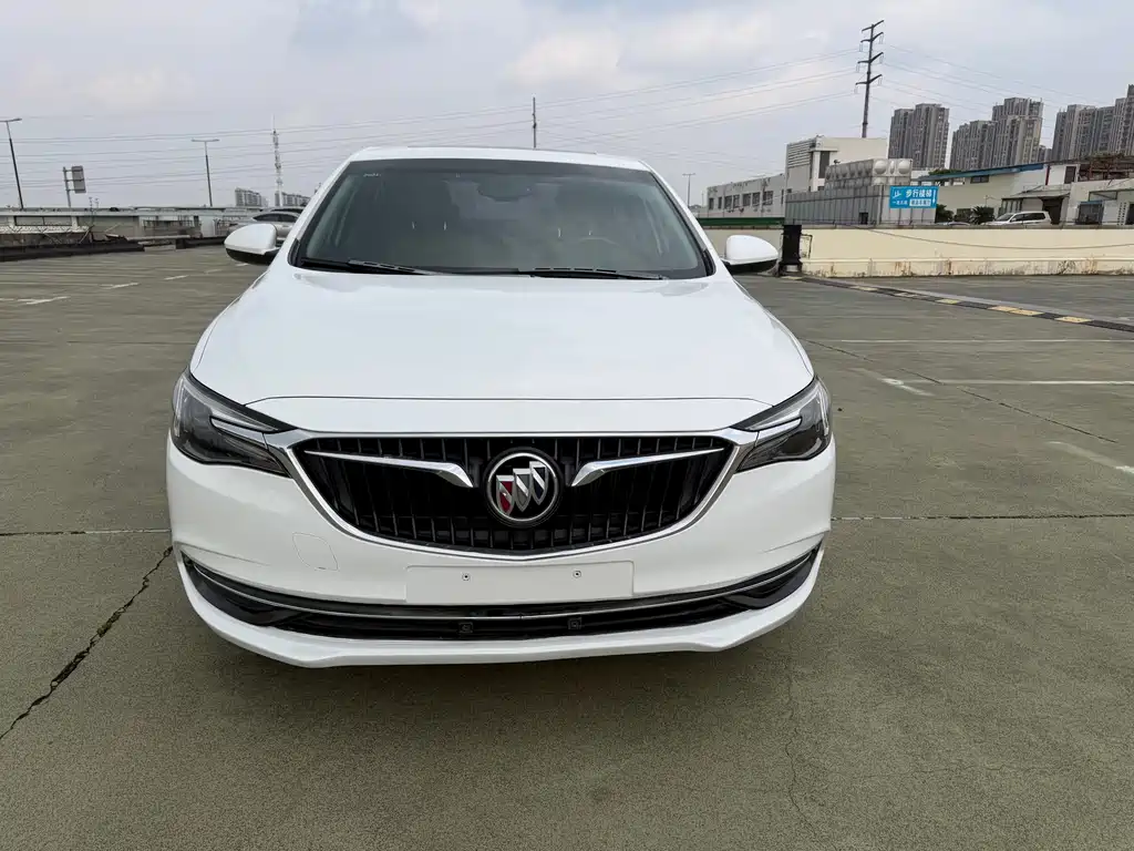 Buick Excelle 2017 — фото 2
