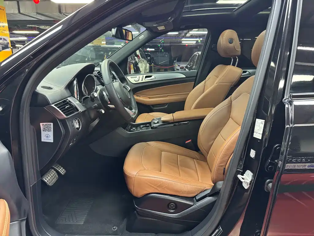 Mercedes-Benz GLE AMG 2017 — фото 18