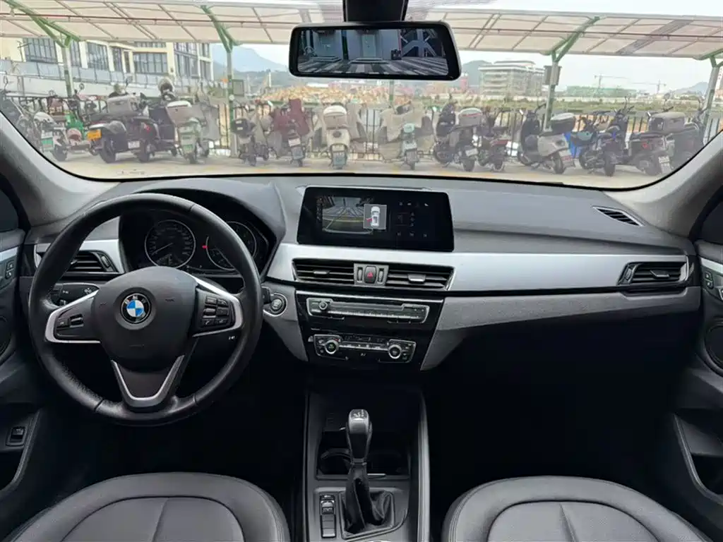 BMW X1 2017 — фото 13
