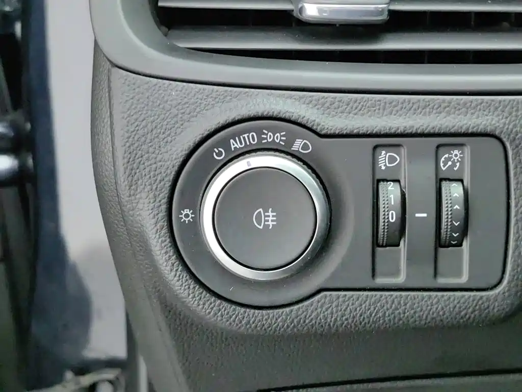Buick Envision Plus 2021 — фото 21