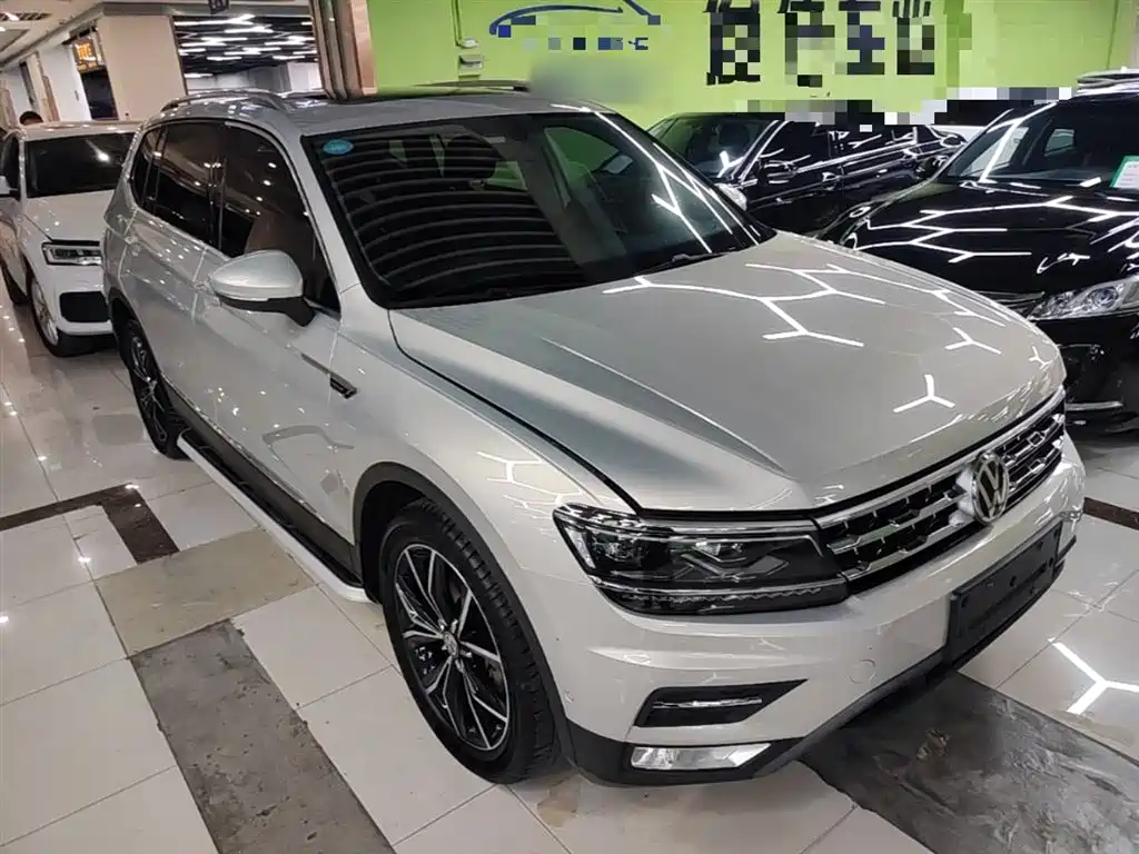 Volkswagen Tiguan L 2018 — фото 4