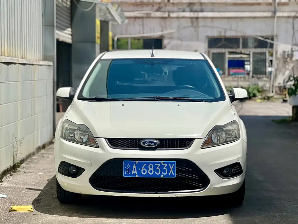 Ford Focus 2013 — фото 2
