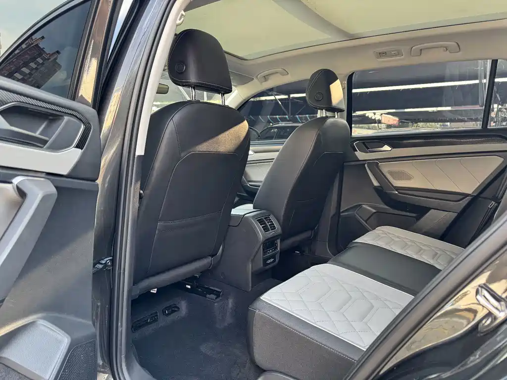 Volkswagen Tayron 2023