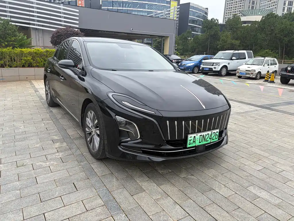 Hongqi E-QM5 2022 — фото 3