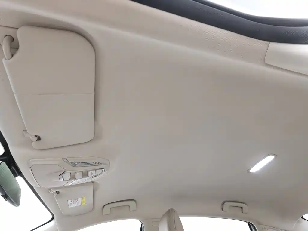 Wuling Starlight 2024 — фото 14