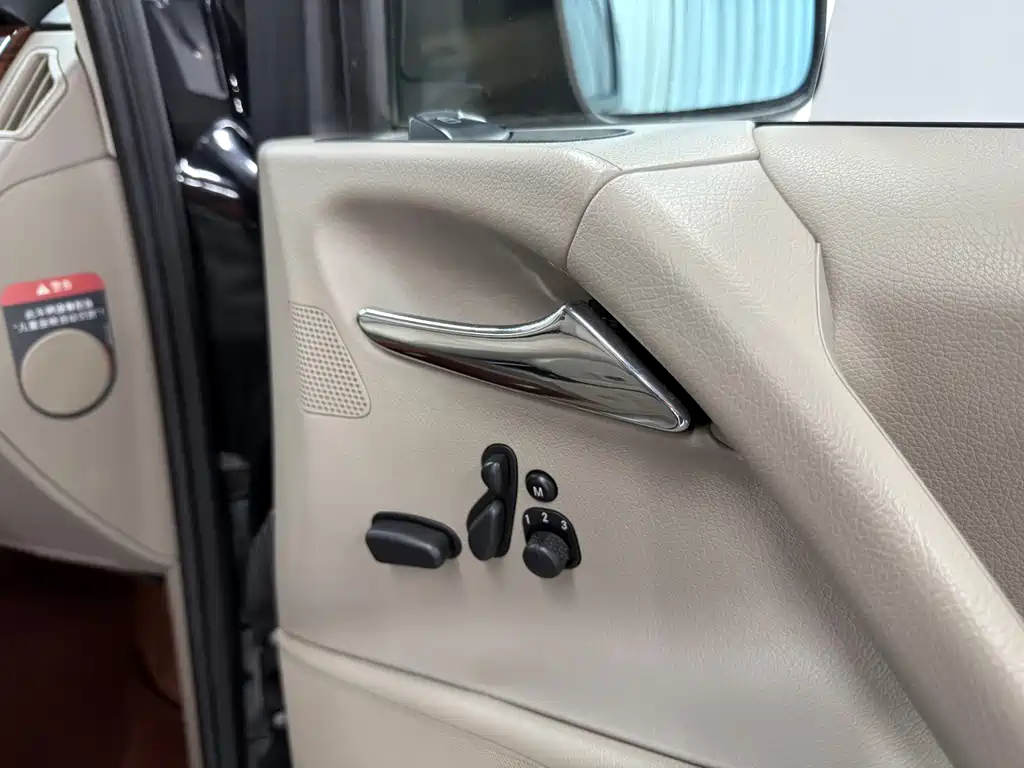 Mercedes-Benz Viano 2015 — фото 10