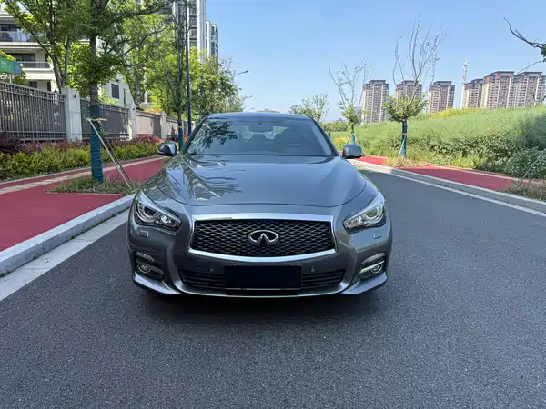 Infiniti Q50L 2016