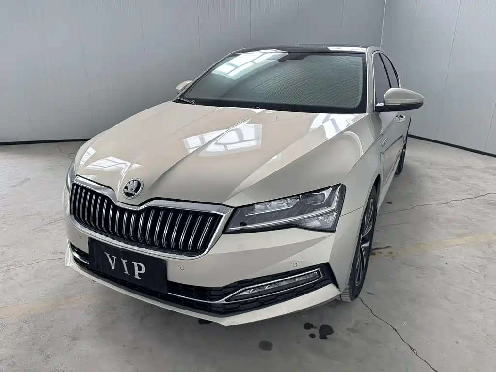 Skoda Superb 2022