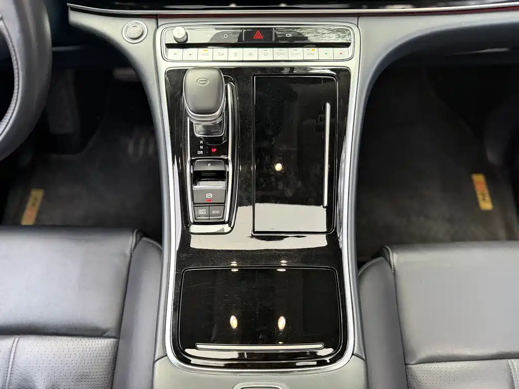 GAC Motor Trumpchi M8 2021 — фото 14