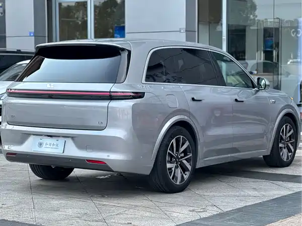 Li Auto L8 2023