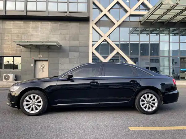 Audi A6L 2012