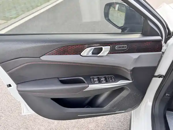 Lynk & Co 03 2019