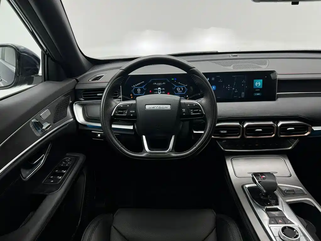 Jetour X70 PLUS 2022 — фото 19