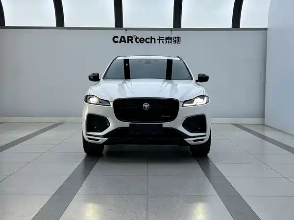 Jaguar F-PACE 2023