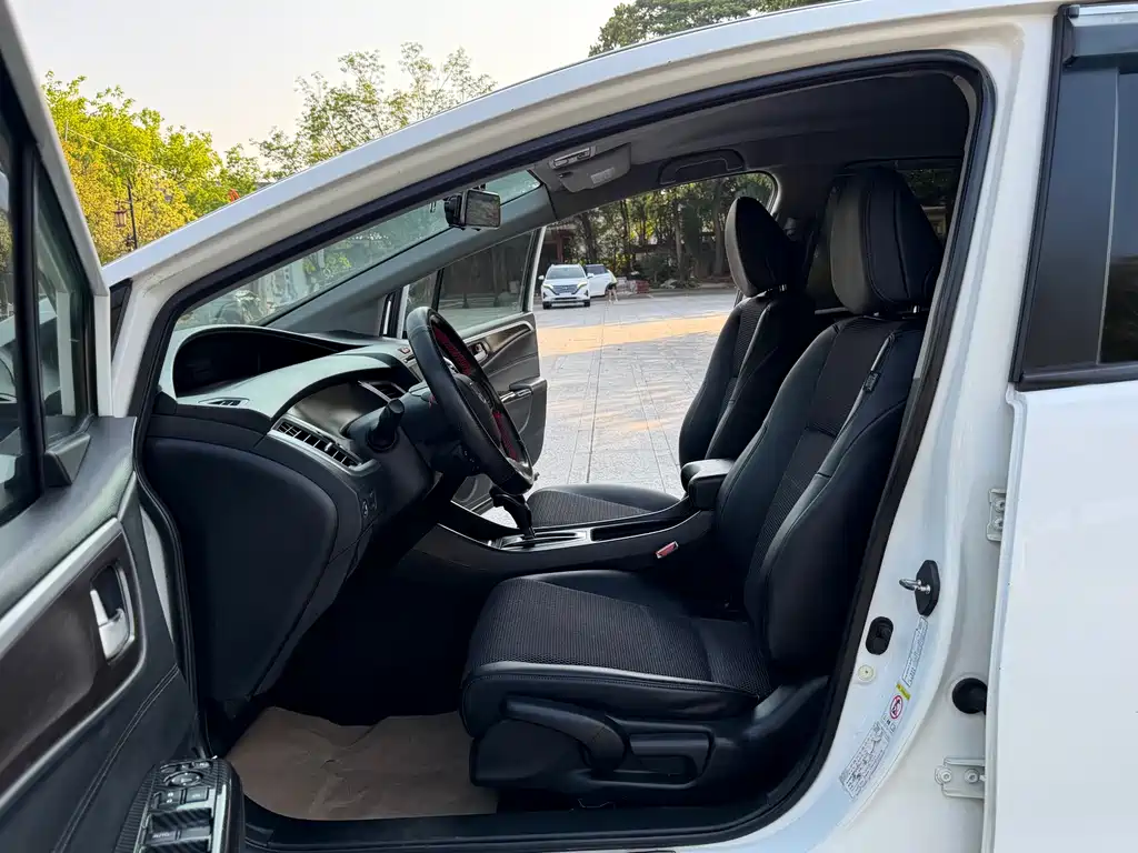 Honda Jade 2013