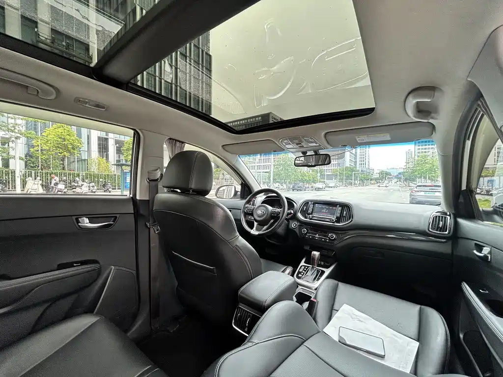 Kia KX3 2016 — фото 14