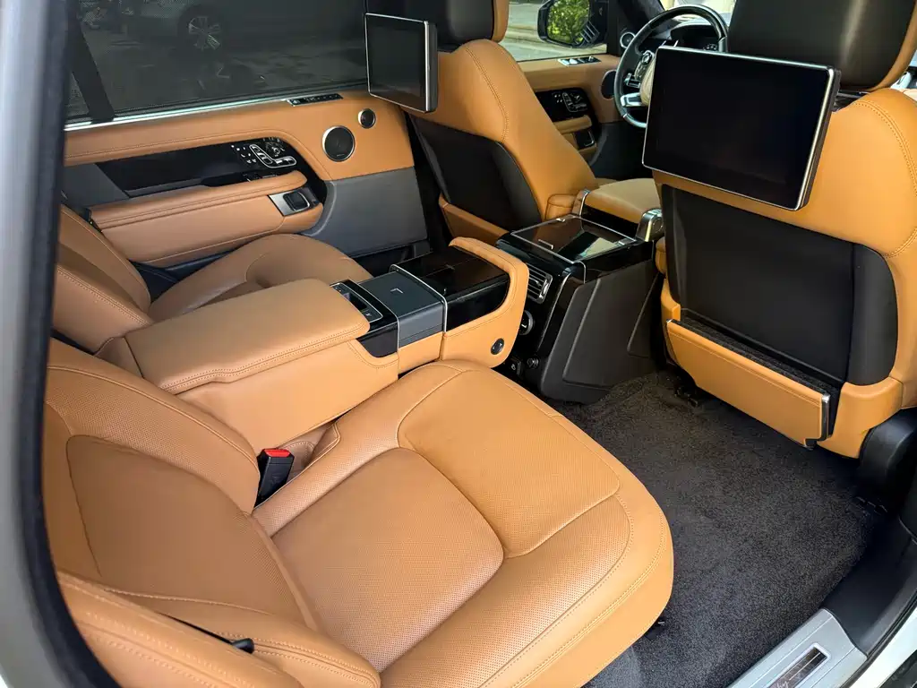 Land Rover Range Rover 2022 — фото 10