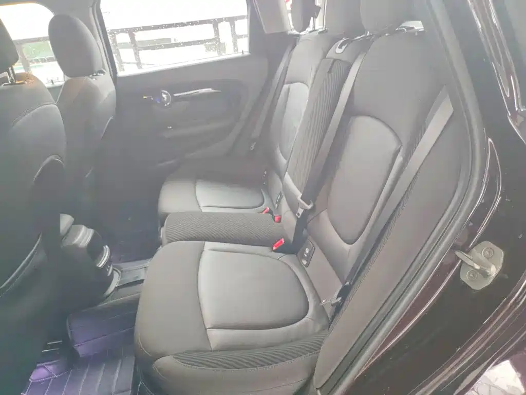 MINI Clubman 2019 — фото 14