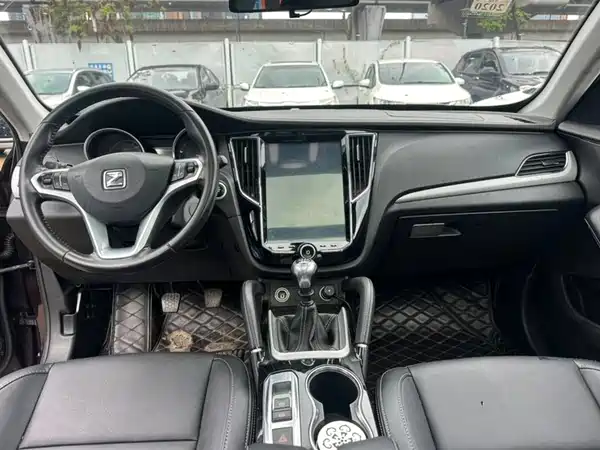 Zotye SR7 2016