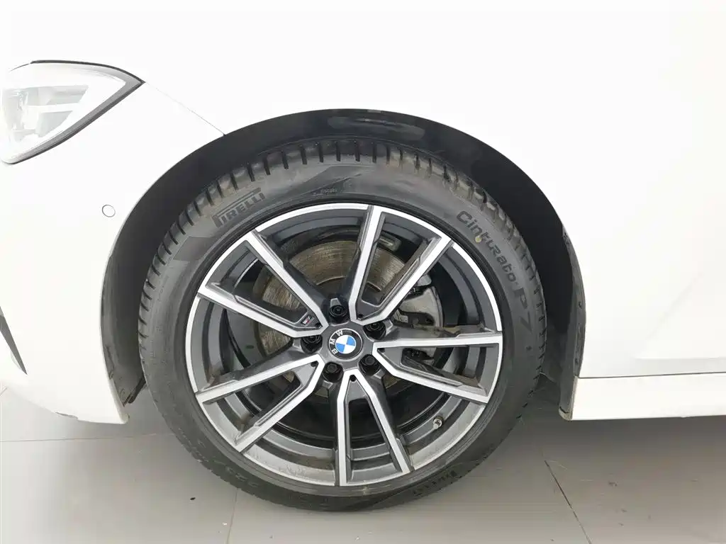BMW 3 Series 2021 — фото 17