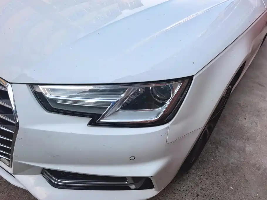 Audi A4L 2019