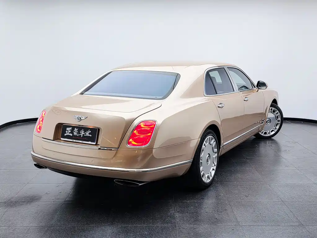 Bentley Mulsanne 2012 — фото 17