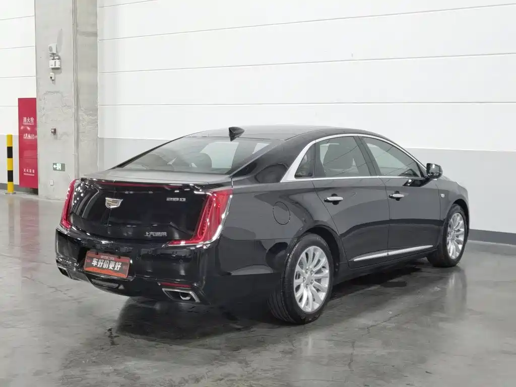 Cadillac XTS 2018 — фото 2