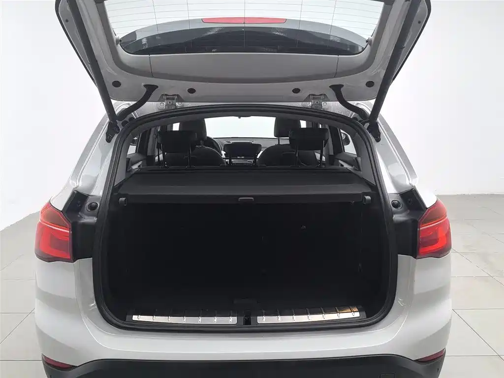 BMW X1 2019 — фото 16