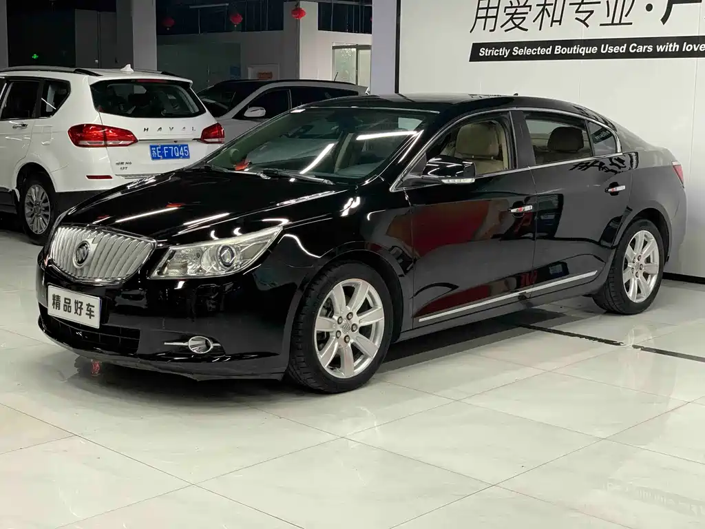 Buick LaCrosse 2013 — фото 1
