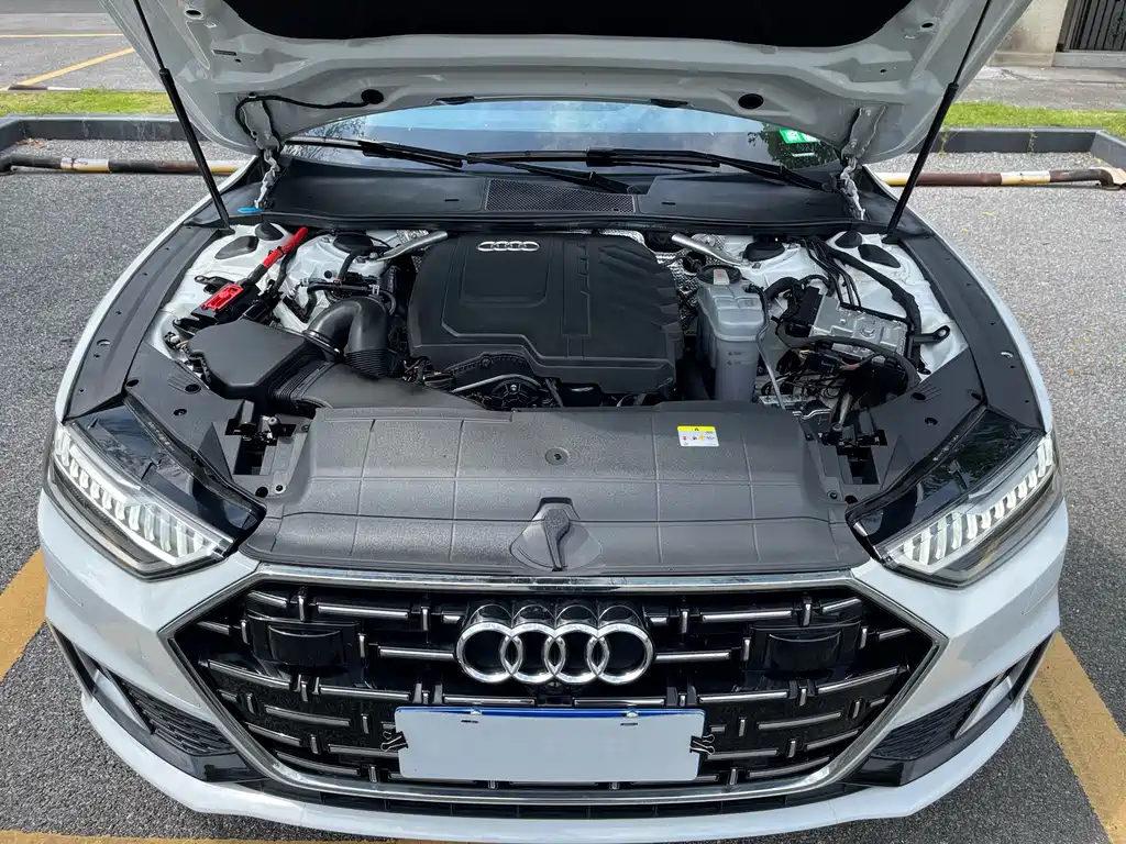 Audi A7L 2023 — фото 24
