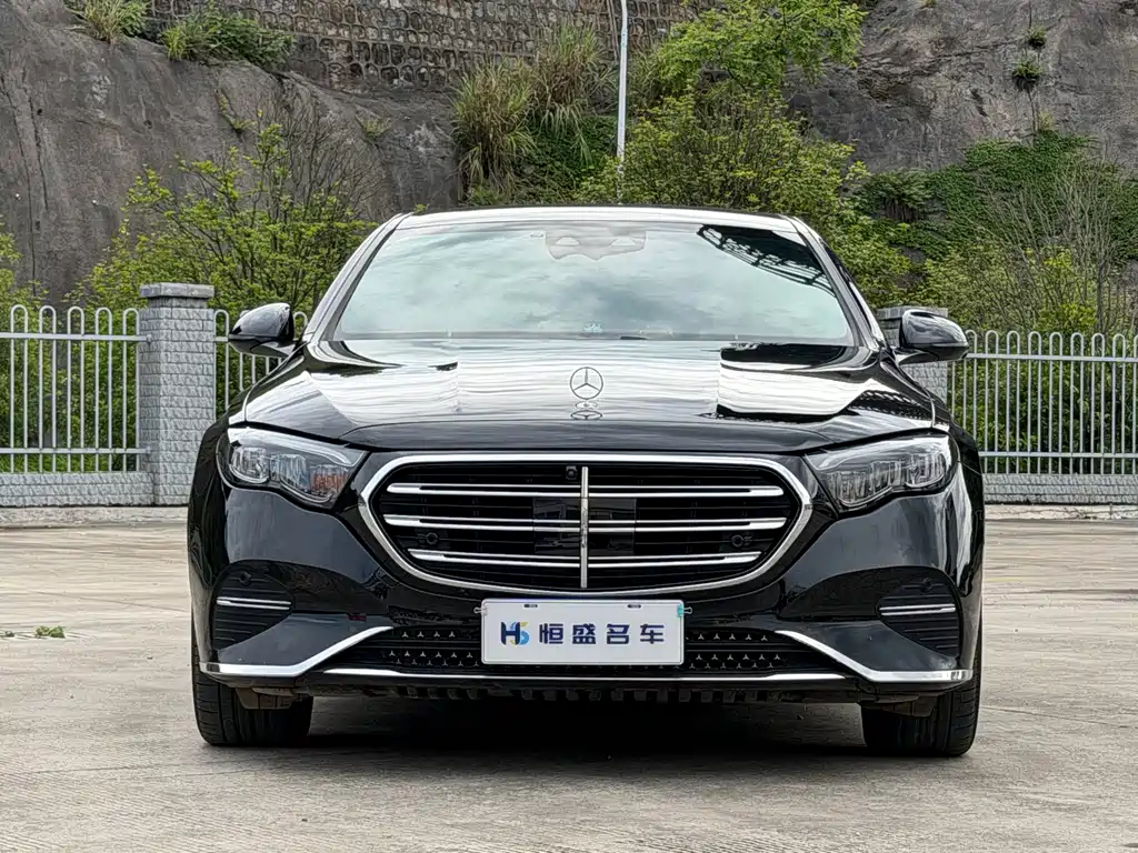 Mercedes-Benz E-Class 2025 — фото 2