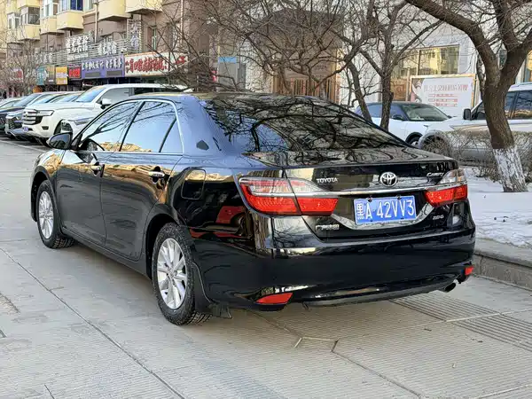 Toyota Camry 2015