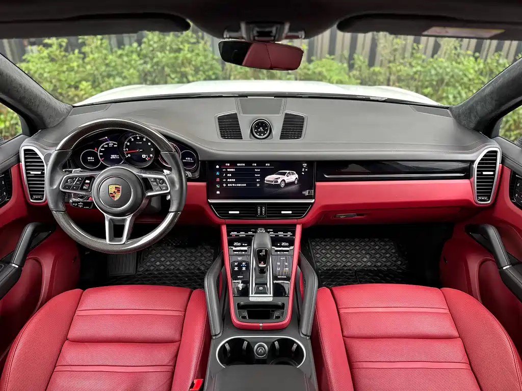 Porsche Cayenne 2022 — фото 16