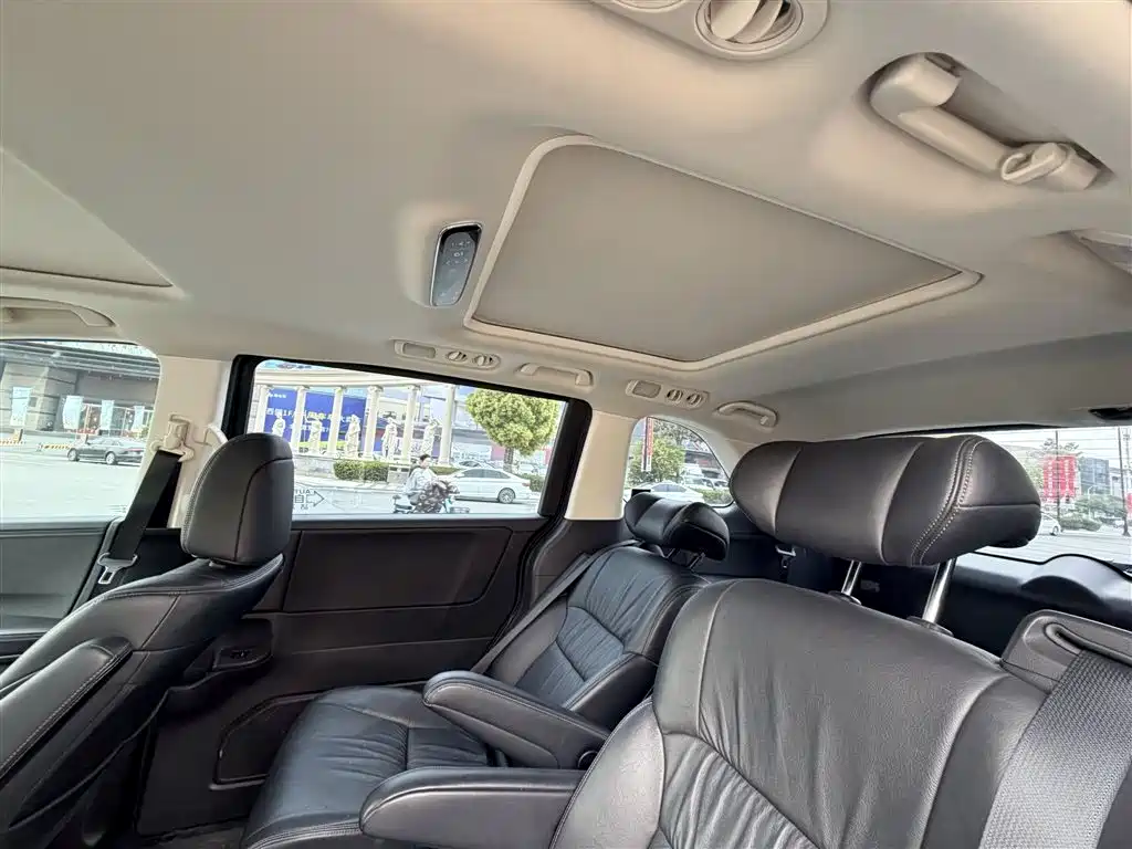 Honda Odyssey 2019 — фото 13