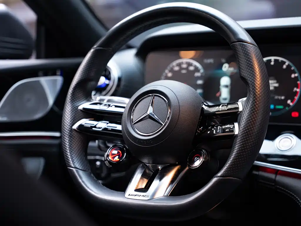 Mercedes-Benz AMG GT 2023 — фото 7