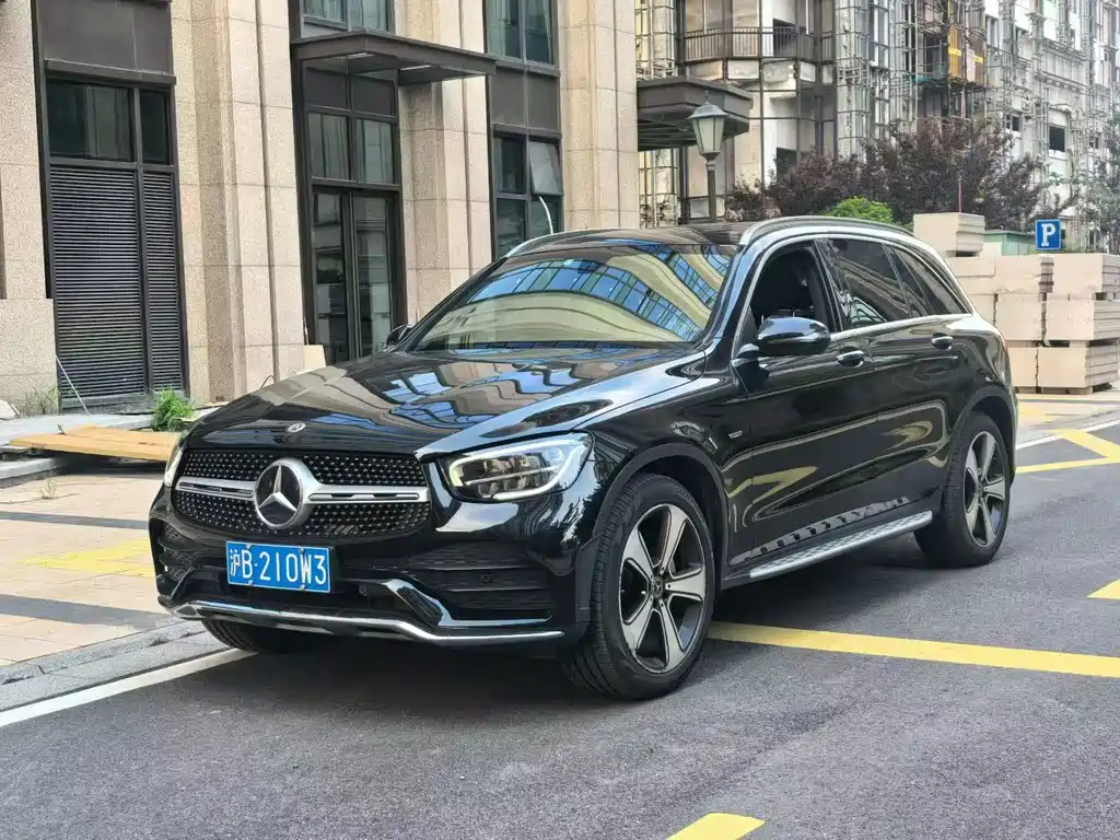 Mercedes-Benz GLC 2023 — фото 1