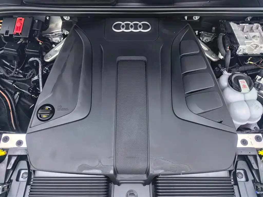 Audi Q7 2024 — фото 16