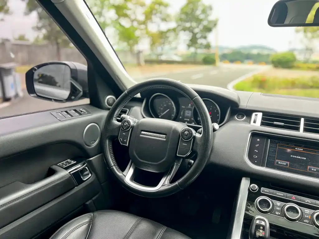 Land Rover Sport 2016 — фото 11