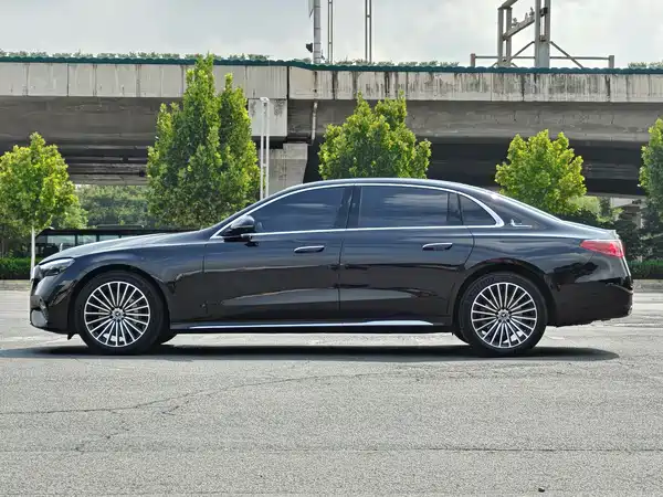Mercedes-Benz E-Class 2024
