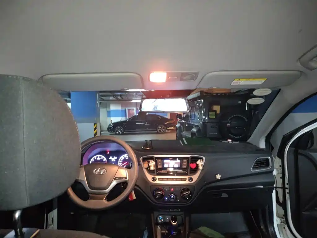 Hyundai Verna 2019 — фото 14
