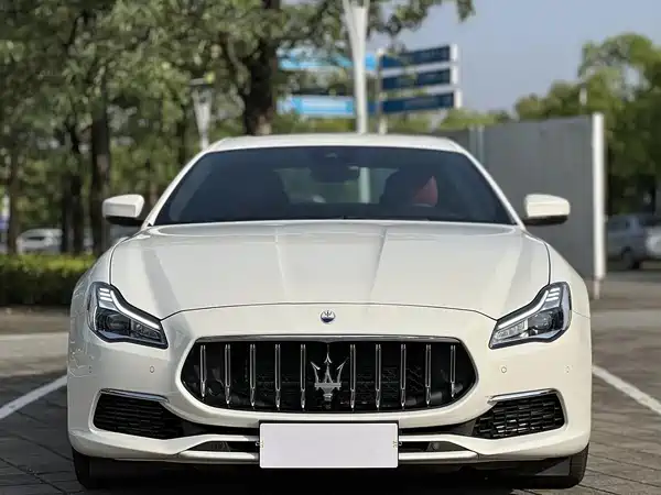Maserati Quattroporte 2022